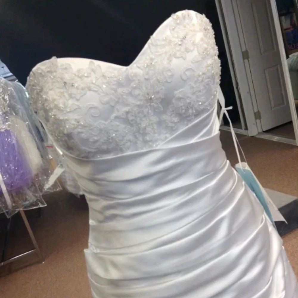 Alfred Angelo Disney Princess Tianna Wedding Dress size 10 NWT - Picture 5 of 9